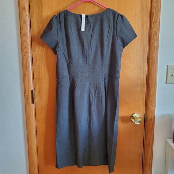 Adrienne Vittadini Gray Dress Short Sleeves Hidden Back Zipper Size 14 - Picture 2 of 7